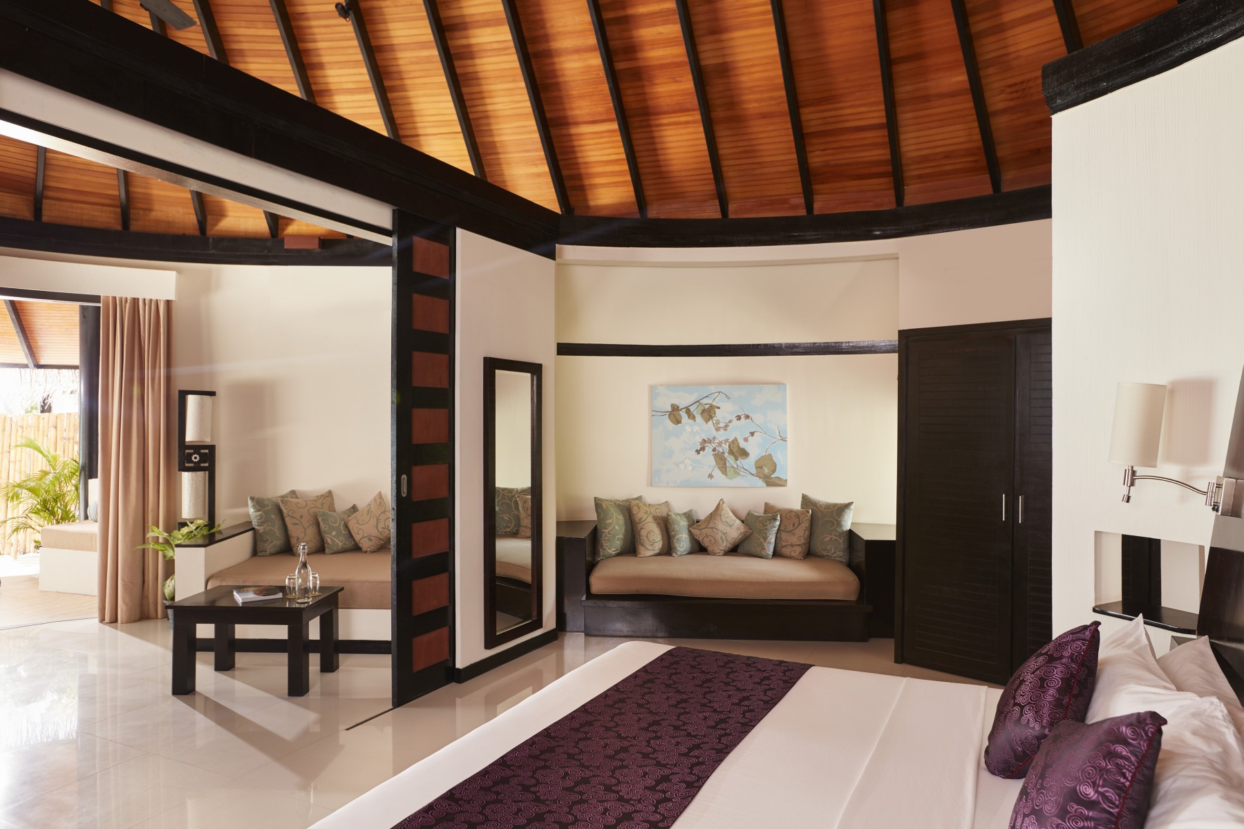 Family Deluxe Beach Villa with Pool